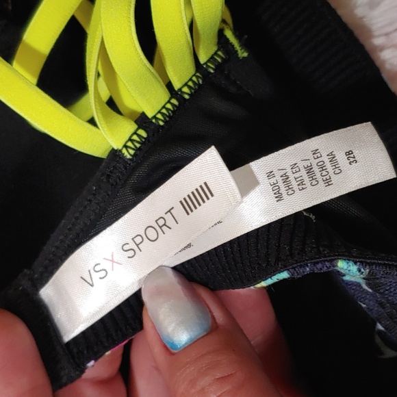 Victoria's Secret VSX Sport Strappy Back Sports Bra 32B - Picture 12 of 13